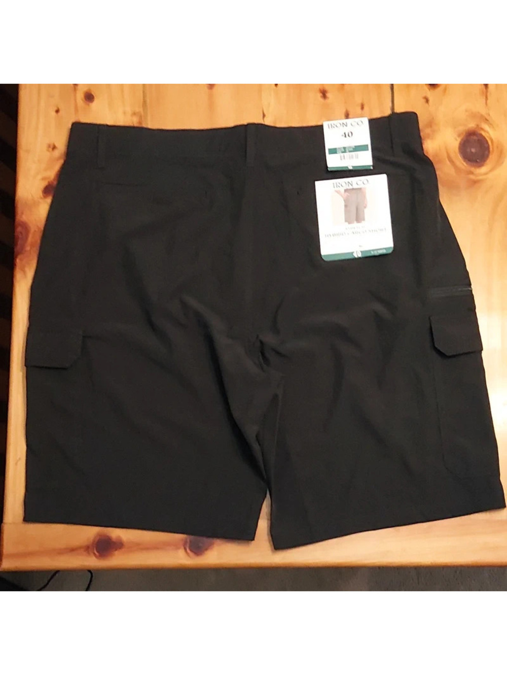 Iron Co. Men's Black Stretch Hybrid Cargo Shorts Pockets 10 1/2" Inseam 40